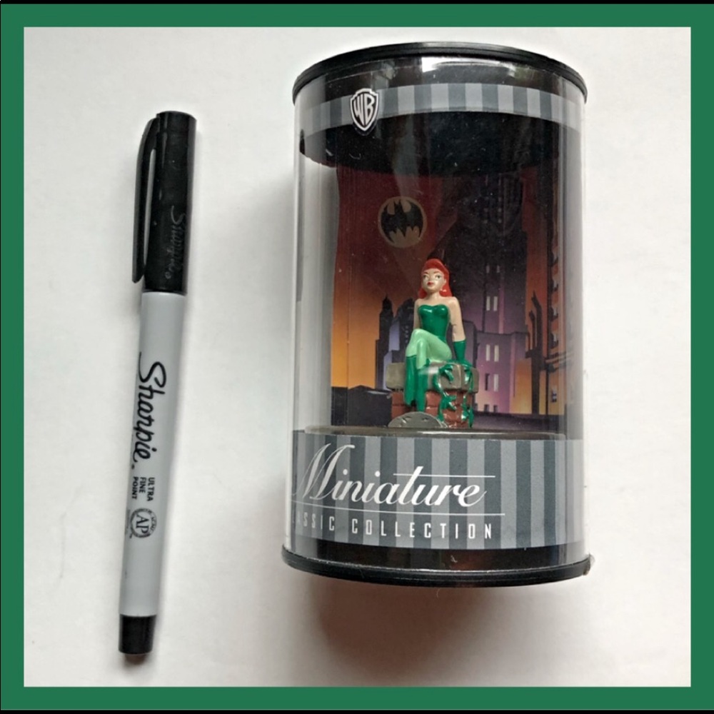 WB Batman Animated Series: POISON IVY Miniature